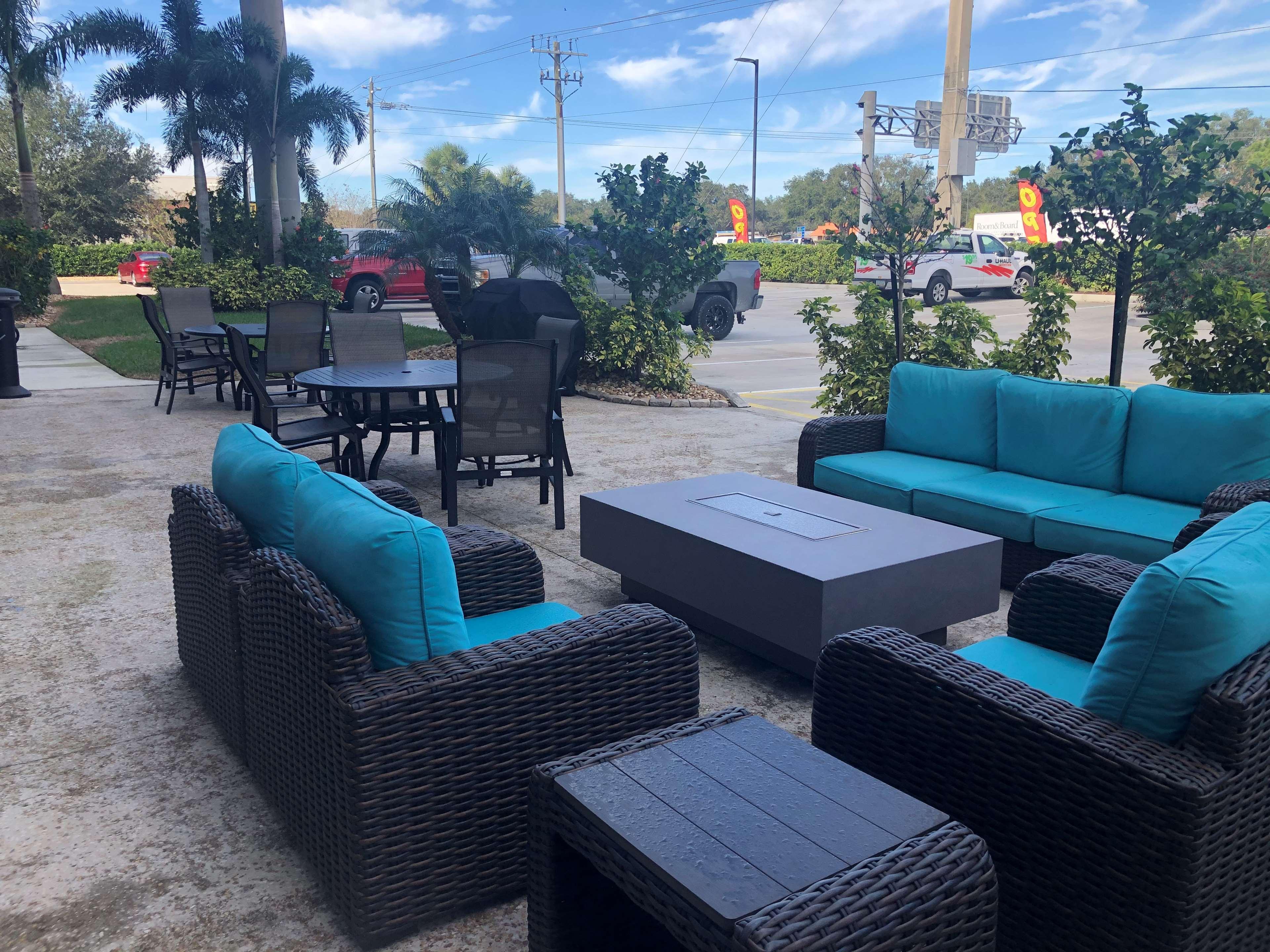 Magnolia Pointe; BW Signature Collection Fruitville Екстериор снимка