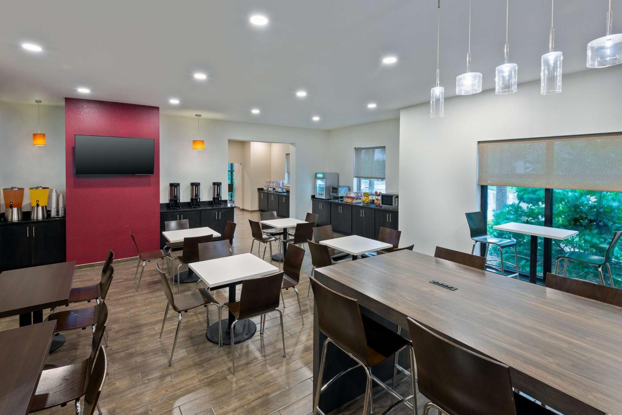 Magnolia Pointe; BW Signature Collection Fruitville Екстериор снимка