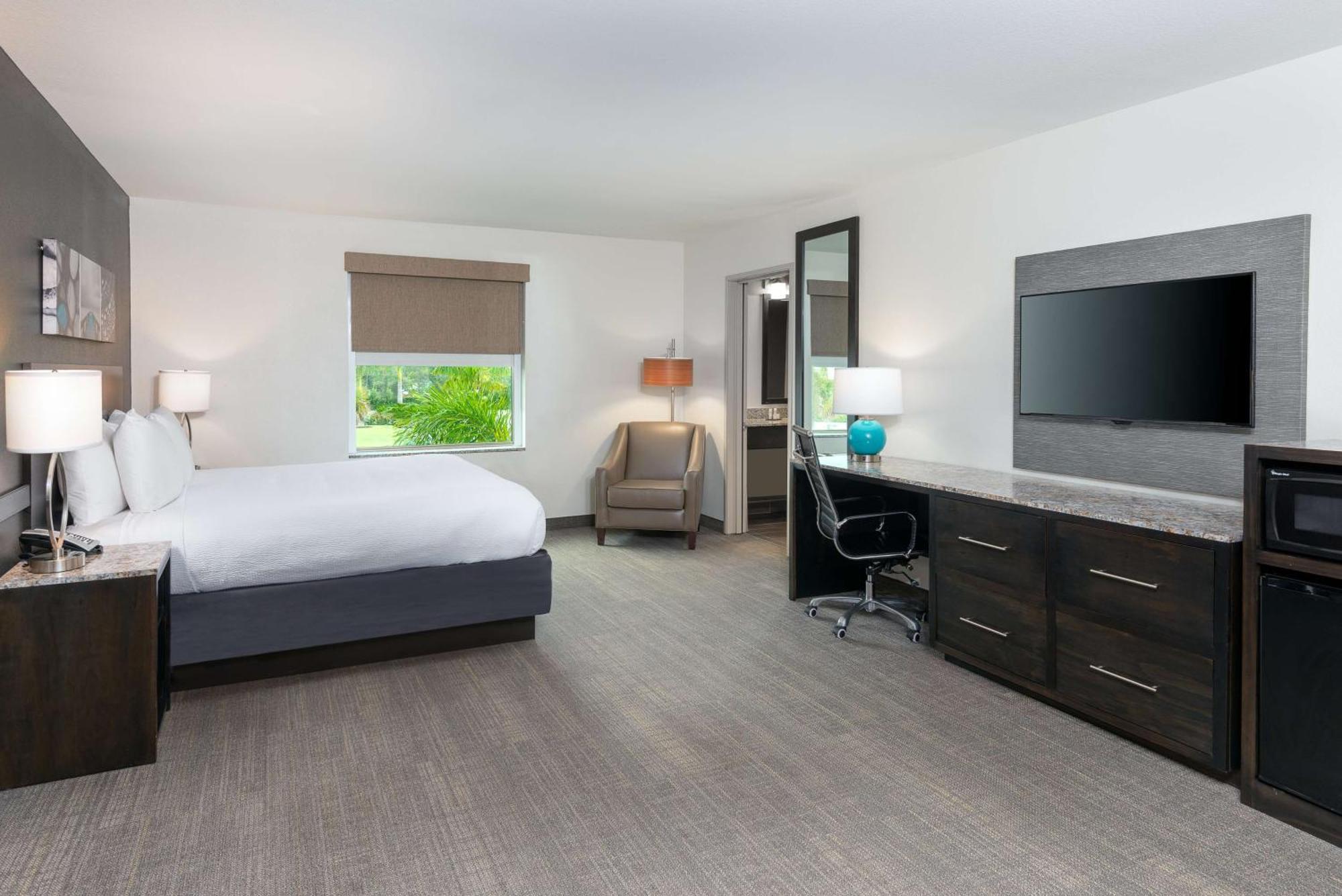 Magnolia Pointe; BW Signature Collection Fruitville Екстериор снимка