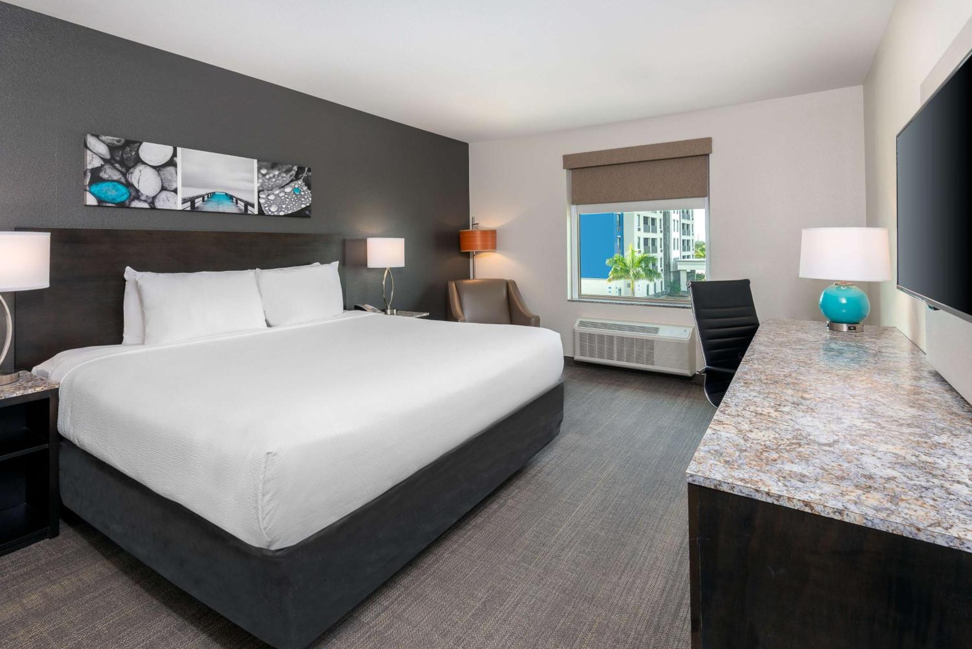 Magnolia Pointe; BW Signature Collection Fruitville Екстериор снимка