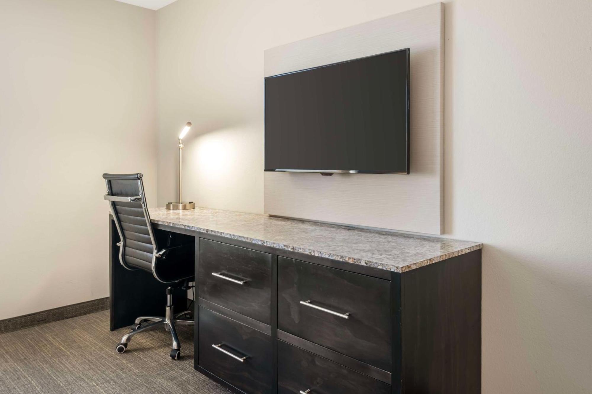 Magnolia Pointe; BW Signature Collection Fruitville Екстериор снимка