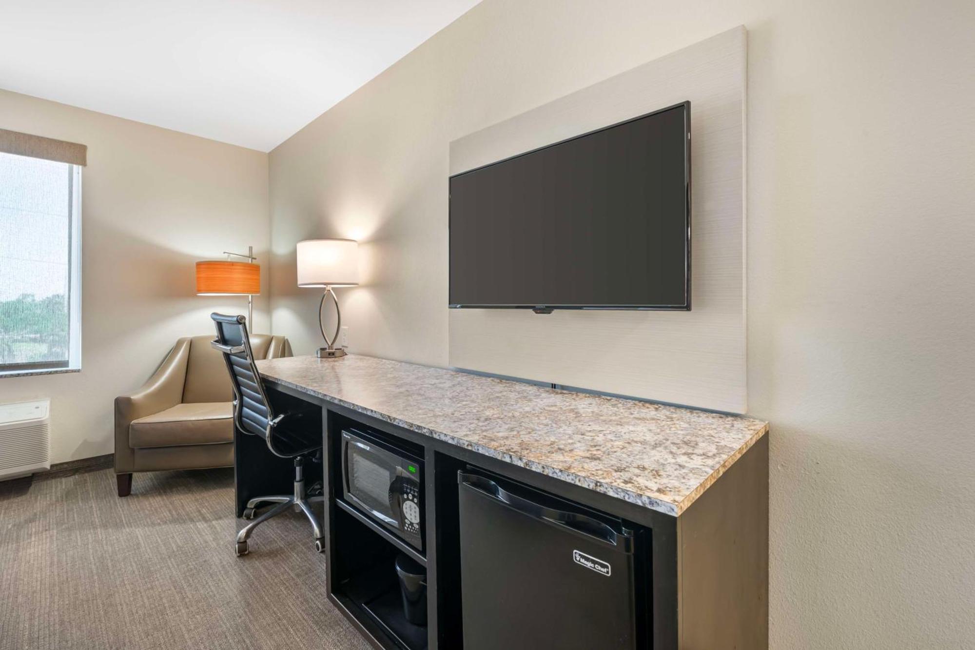 Magnolia Pointe; BW Signature Collection Fruitville Екстериор снимка