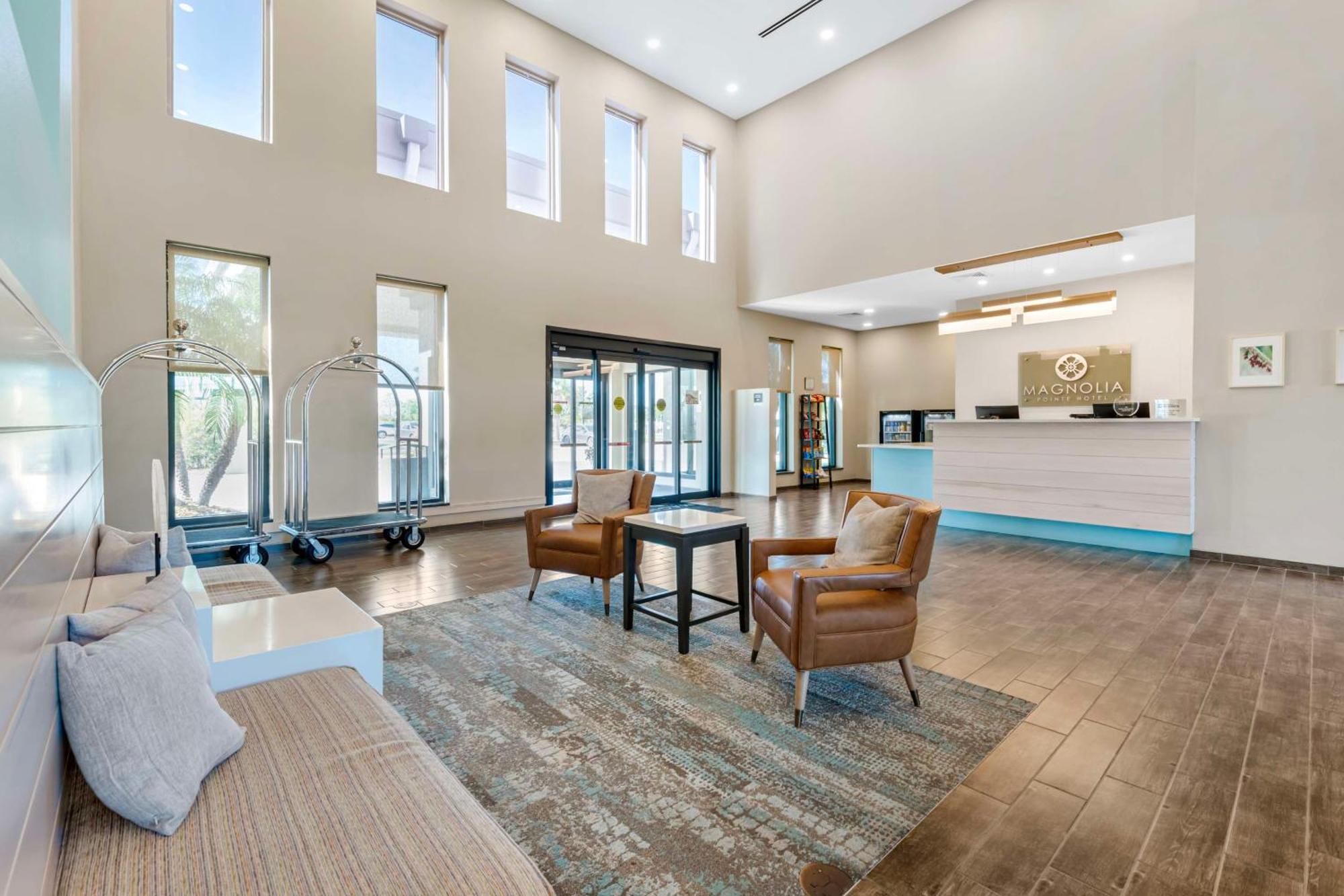 Magnolia Pointe; BW Signature Collection Fruitville Екстериор снимка