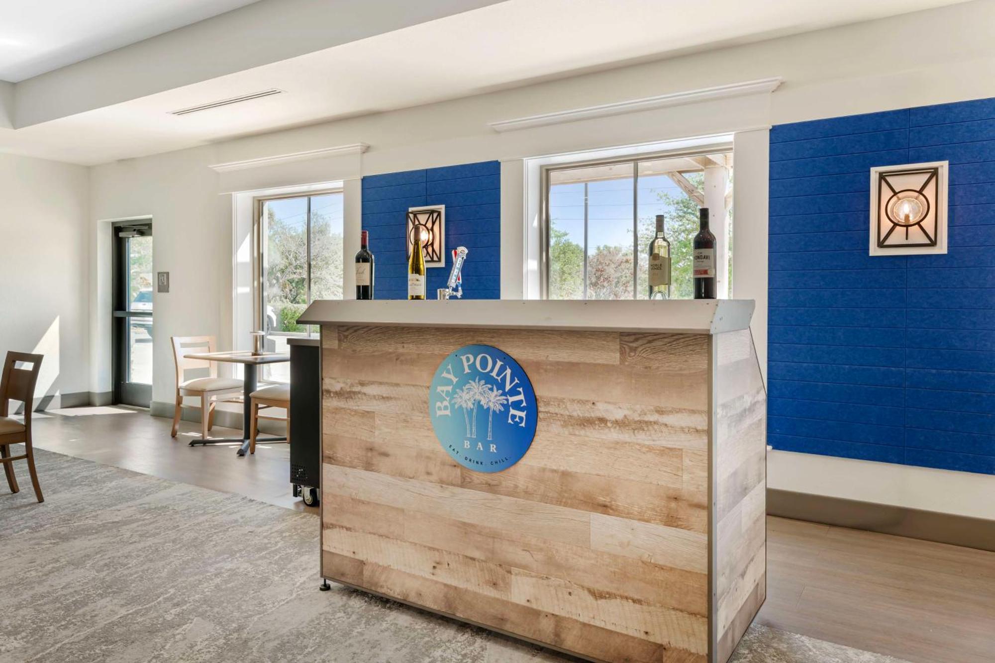 Magnolia Pointe; BW Signature Collection Fruitville Екстериор снимка