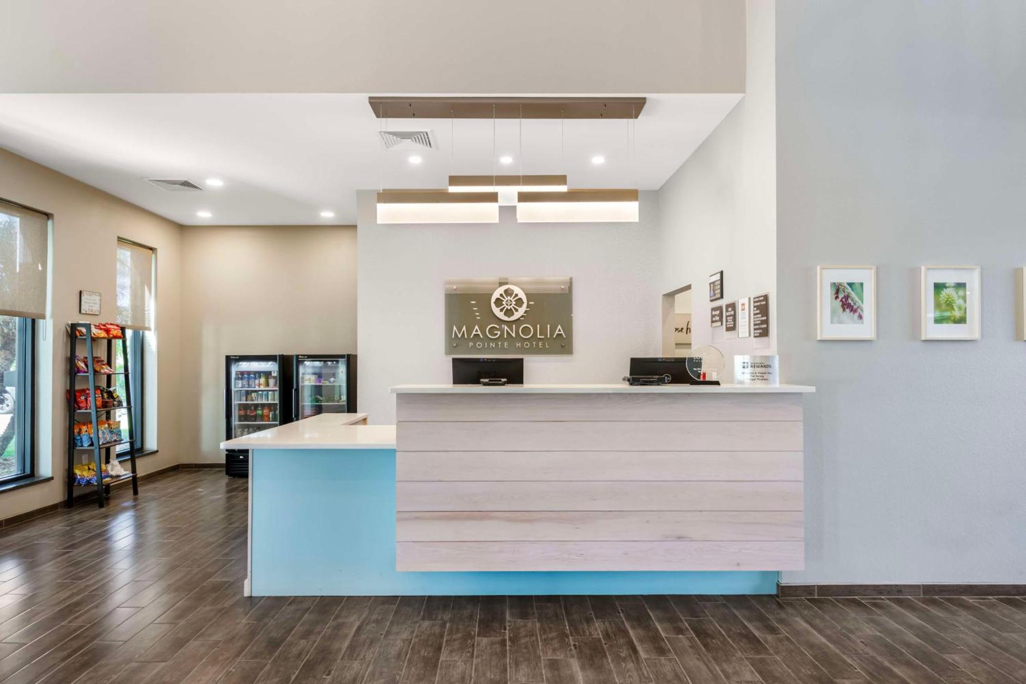 Magnolia Pointe; BW Signature Collection Fruitville Екстериор снимка